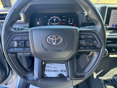 Used 2024 Toyota Tacoma SR5 AWD/4WD image 14
