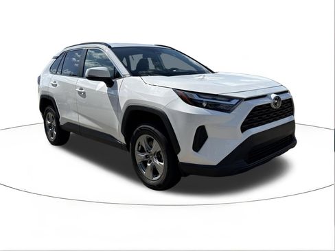 Used 2024 Toyota RAV4 XLE FWD image 1
