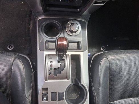 Used 2020 Toyota 4Runner Limited AWD/4WD image 30