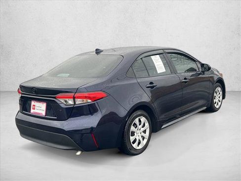 Used 2025 Toyota Corolla LE image 5