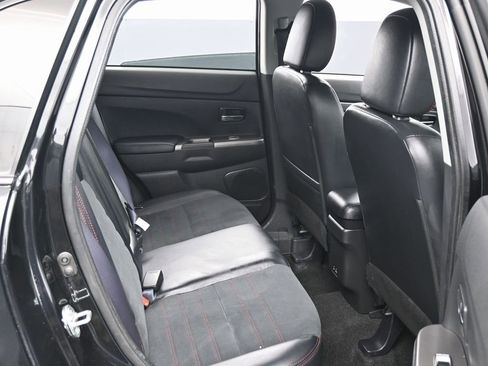 Used 2024 Mitsubishi Outlander Sport SE image 31