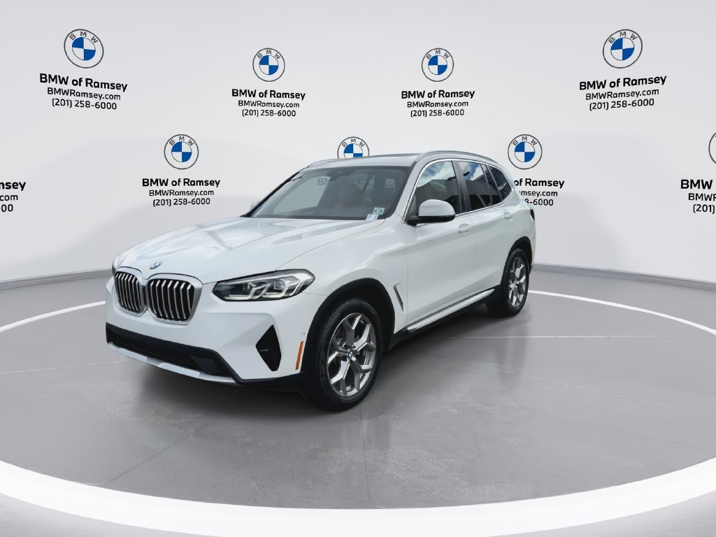 Used 2023 BMW X3 xDrive30i w/ Premium Package AWD/4WD image 4