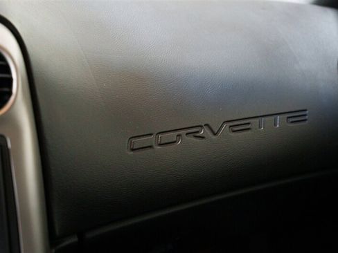 Used 2005 Chevrolet Corvette Coupe w/ Preferred Equipment Group RWD image 24
