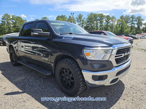 Used 2020 RAM 1500 Big Horn AWD/4WD image 5