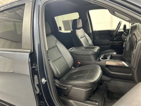 Used 2021 Chevrolet Silverado 1500 LT Trail Boss w/ Convenience Package II AWD/4WD image 22