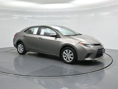 Used 2016 Toyota Corolla LE image 19