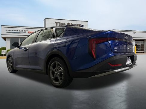 Used 2025 Kia K4 LXS image 10