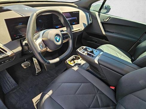 Used 2024 BMW iX xDrive50 w/ Sport Package AWD/4WD image 10