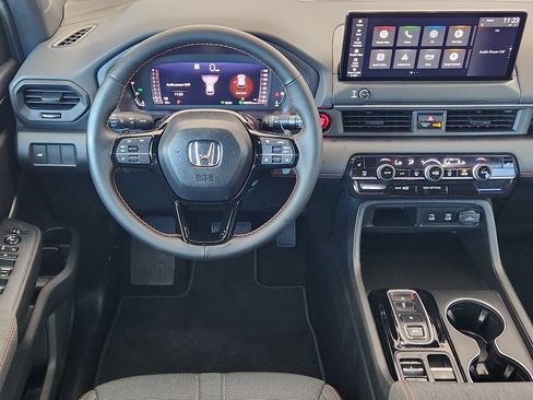Used 2026 Honda Pilot Sport image 25
