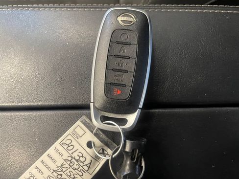 Certified 2025 Nissan Rogue SV FWD image 18