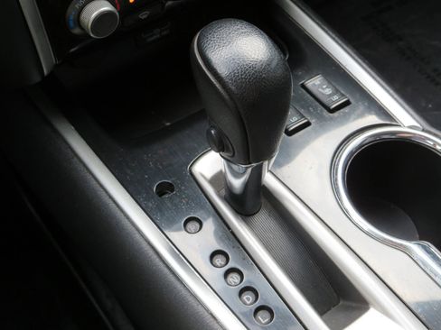 Used 2018 Nissan Pathfinder SV w/ SV All Weather Package image 27