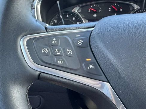 Used 2023 Chevrolet Equinox LT AWD/4WD image 16