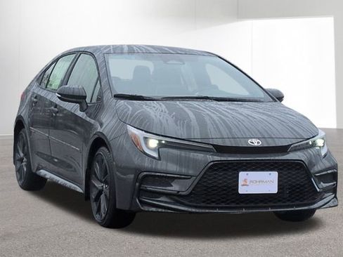 New 2026 Toyota Corolla SE image 3