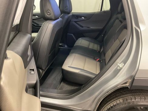 Used 2025 Chevrolet Equinox LT w/ Convenience Package II image 20