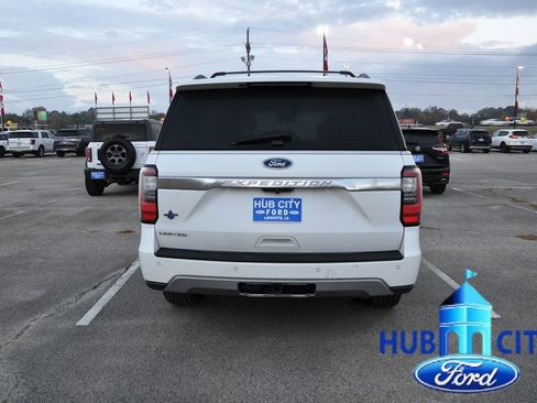 Used 2021 Ford Expedition Limited image 4