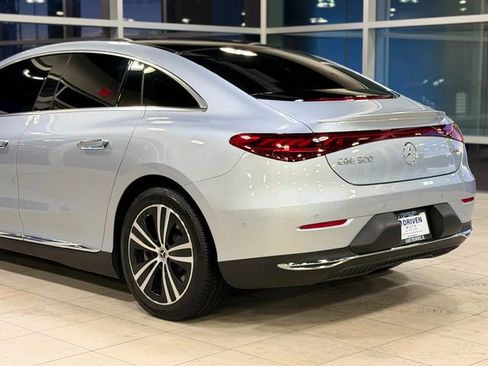 Used 2023 Mercedes-Benz EQE 500 4MATIC Sedan w/ Exclusive Trim Package image 11