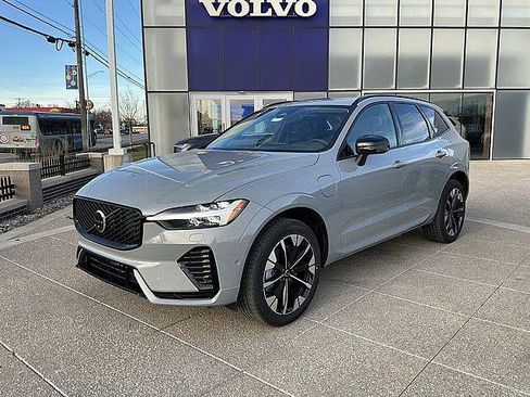 New 2026 Volvo XC60 T8 Plus w/ Protection Package Premier AWD/4WD image 3