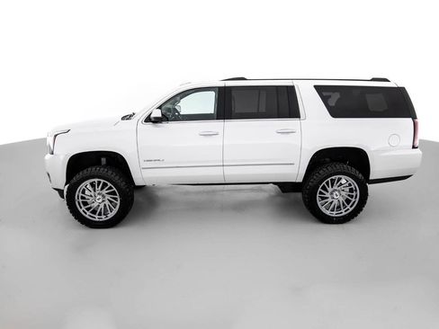 Used 2020 GMC Yukon XL Denali w/ Open Road Package AWD/4WD image 8