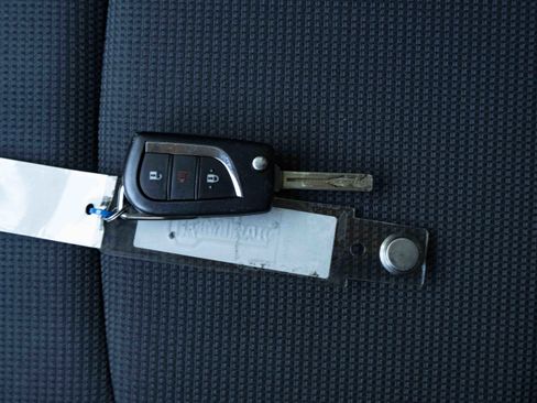 Used 2024 Toyota RAV4 LE AWD/4WD image 41