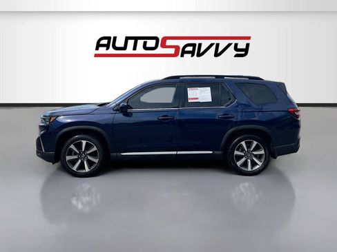 Used 2025 Honda Pilot Elite image 4