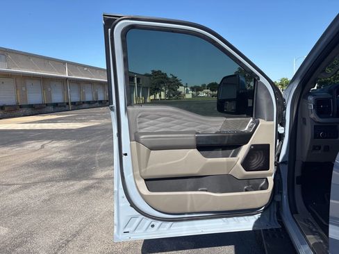 Used 2026 Ford F250 Platinum w/ Platinum Plus Package AWD/4WD image 15