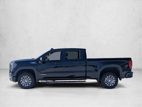 Used 2022 GMC Sierra 1500 AT4 image 8
