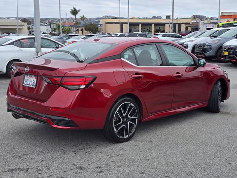 Used 2024 Nissan Sentra SR image 4