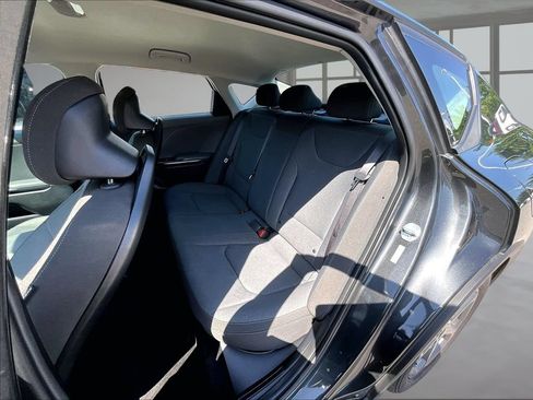 Used 2025 Kia K4 FWD image 24