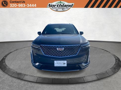 Used 2023 Cadillac XT6 Premium Luxury w/ Technology Package image 2