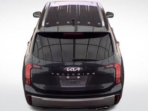 Used 2025 Kia Telluride S FWD image 10