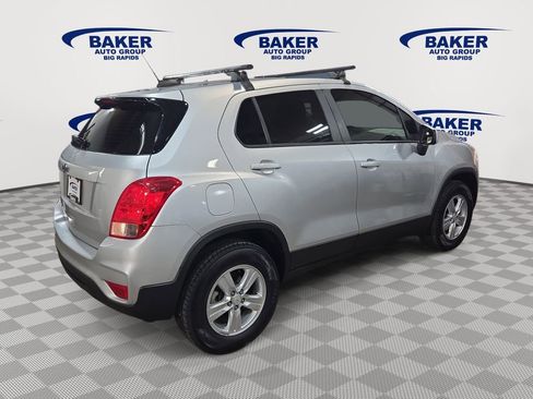 Used 2018 Chevrolet Trax LS image 4