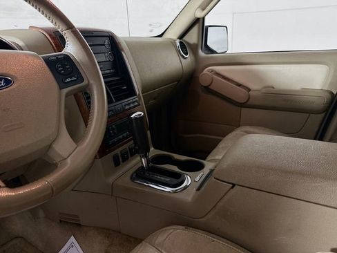 Used 2008 Ford Explorer Eddie Bauer image 10