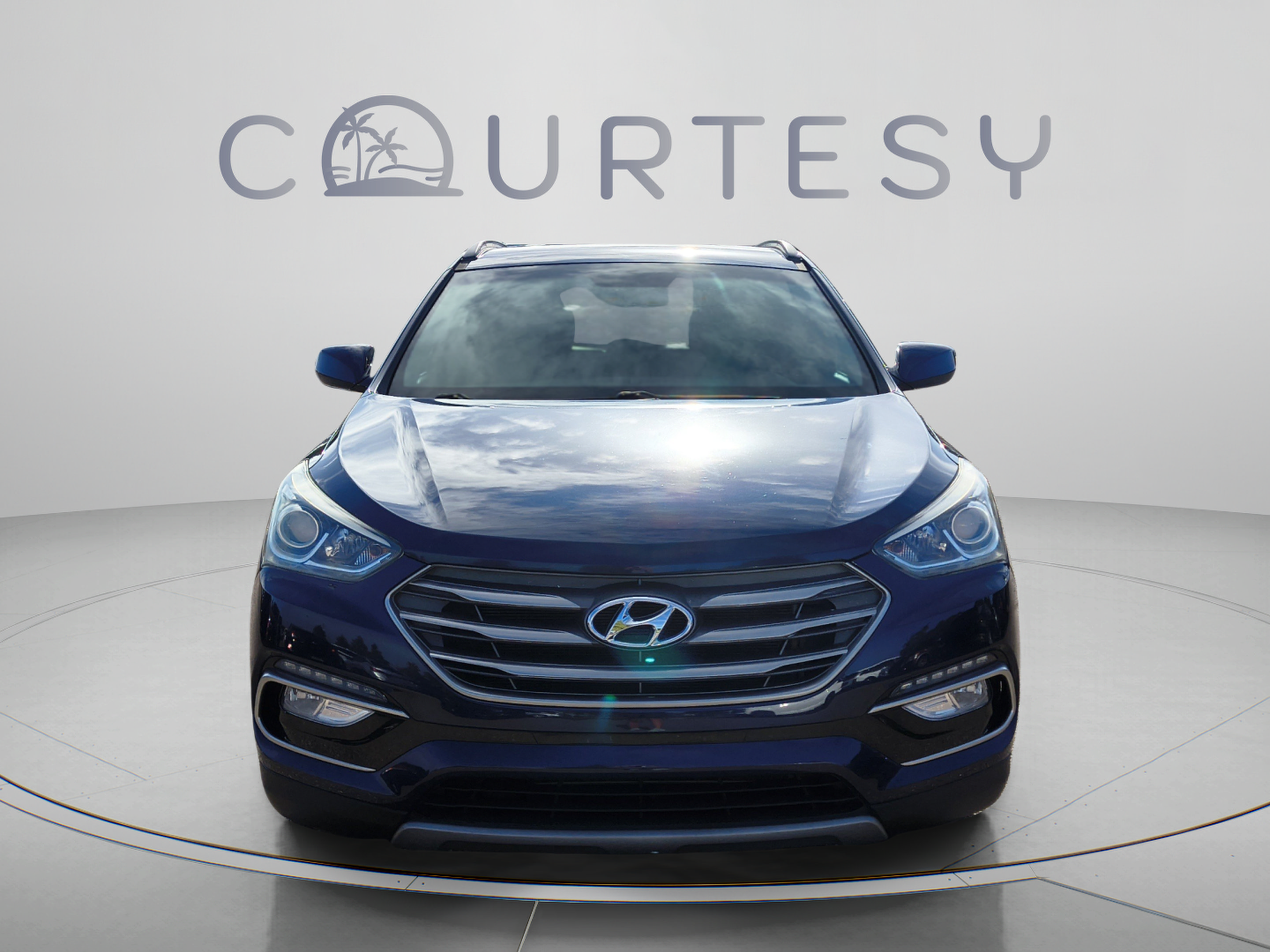 Used 2017 Hyundai Santa Fe Sport FWD image 2