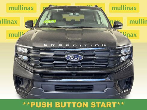 New 2026 Ford Expedition Active RWD image 16