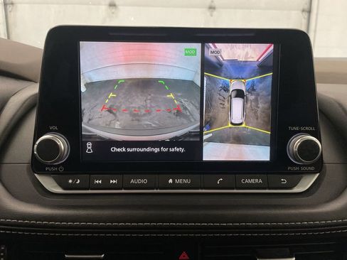Used 2021 Nissan Rogue SV FWD image 8