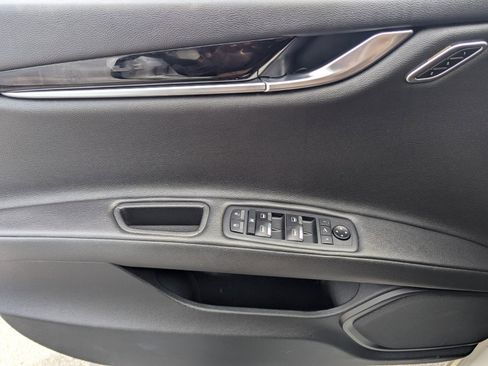 Used 2022 Maserati Ghibli Modena image 32