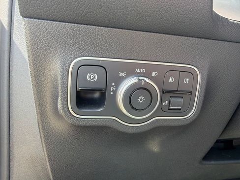 Certified 2026 Mercedes-Benz GLB 250 4MATIC image 13