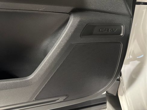 Used 2025 Honda CR-V EX-L image 17