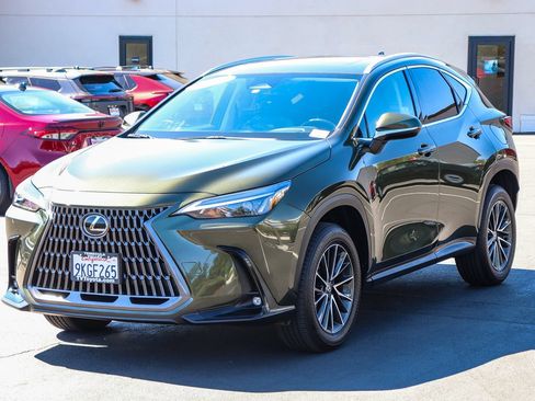 Used 2024 Lexus NX 250 FWD image 3