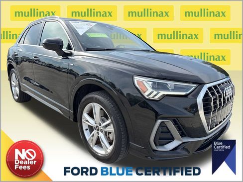 Used 2022 Audi Q3 2.0T Premium Plus w/ Premium Plus Package AWD/4WD image 1