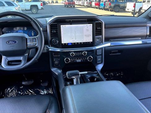 Used 2025 Ford F150 Lariat w/ FX4 Off-Road Package image 6