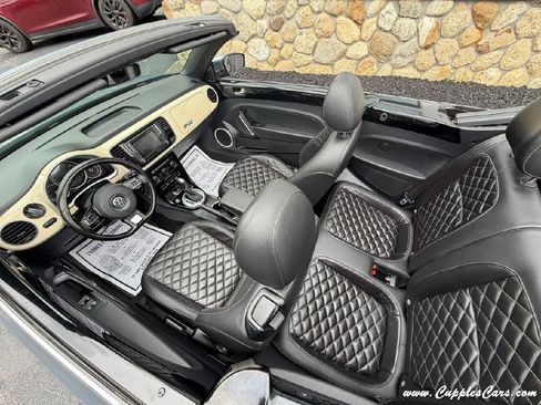 Used 2019 Volkswagen Beetle 2.0T Final Edition SEL FWD image 29