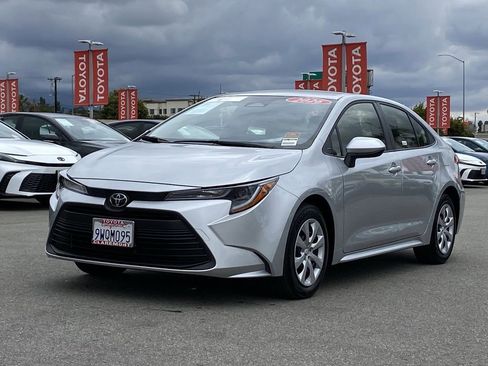Certified 2026 Toyota Corolla LE FWD image 36