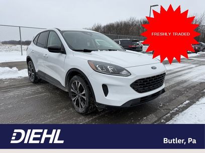 Used 2022 Ford Escape SE w/ SE Sport Appearance Package