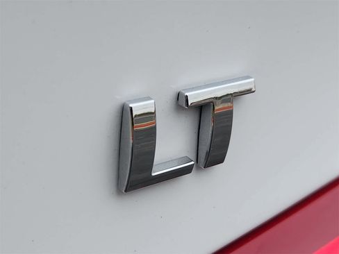 Used 2024 Chevrolet Malibu LT image 11