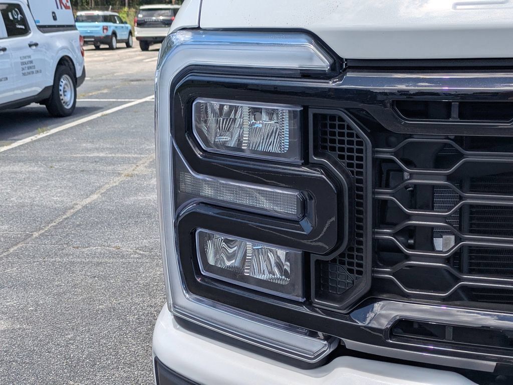 New 2026 Ford F350 Lariat w/ Tremor Off-Road Package AWD/4WD image 10