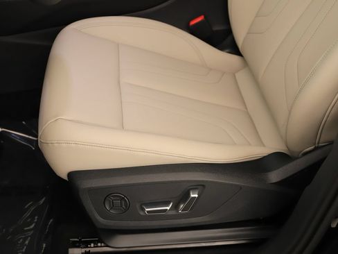 New 2026 Audi Q3 quattro 2.0T AWD/4WD image 24