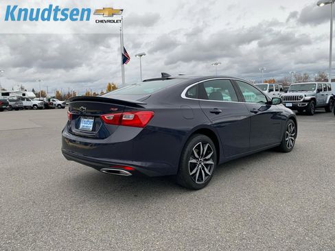 Used 2025 Chevrolet Malibu RS w/ LPO, Floor Liner Package image 7