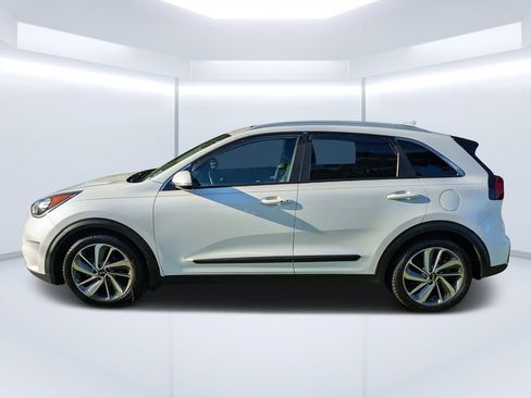 Used 2018 Kia Niro Touring FWD image 6