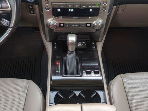 Used 2020 Lexus GX 460 Premium image 19